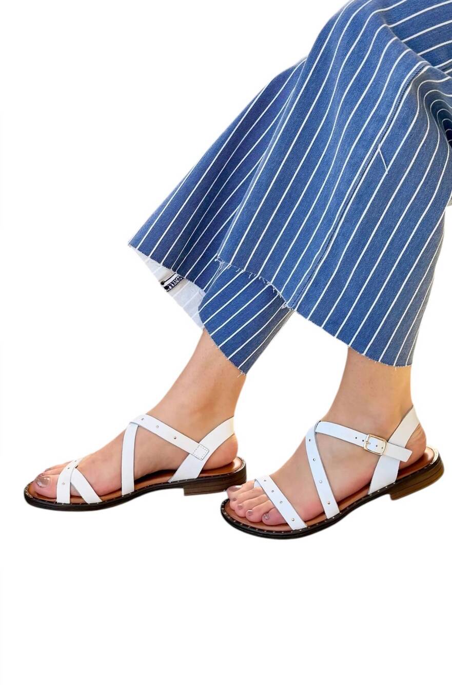 NEW CORDANI women's florine strappy flat sandals in white
